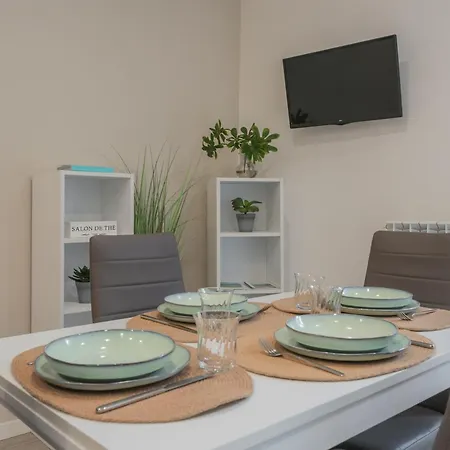 Zezio 44 By Rent Apartment